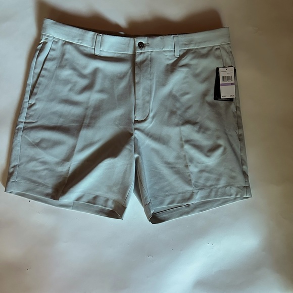 Callaway Gray Golf Shorts Men’s Size 38 - Picture 1 of 5